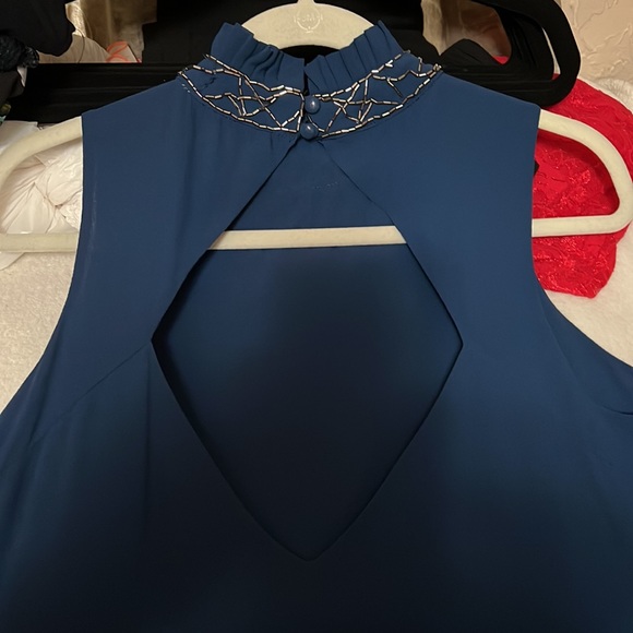 NFC 721 Open Back Fringe Top - Picture 9 of 14